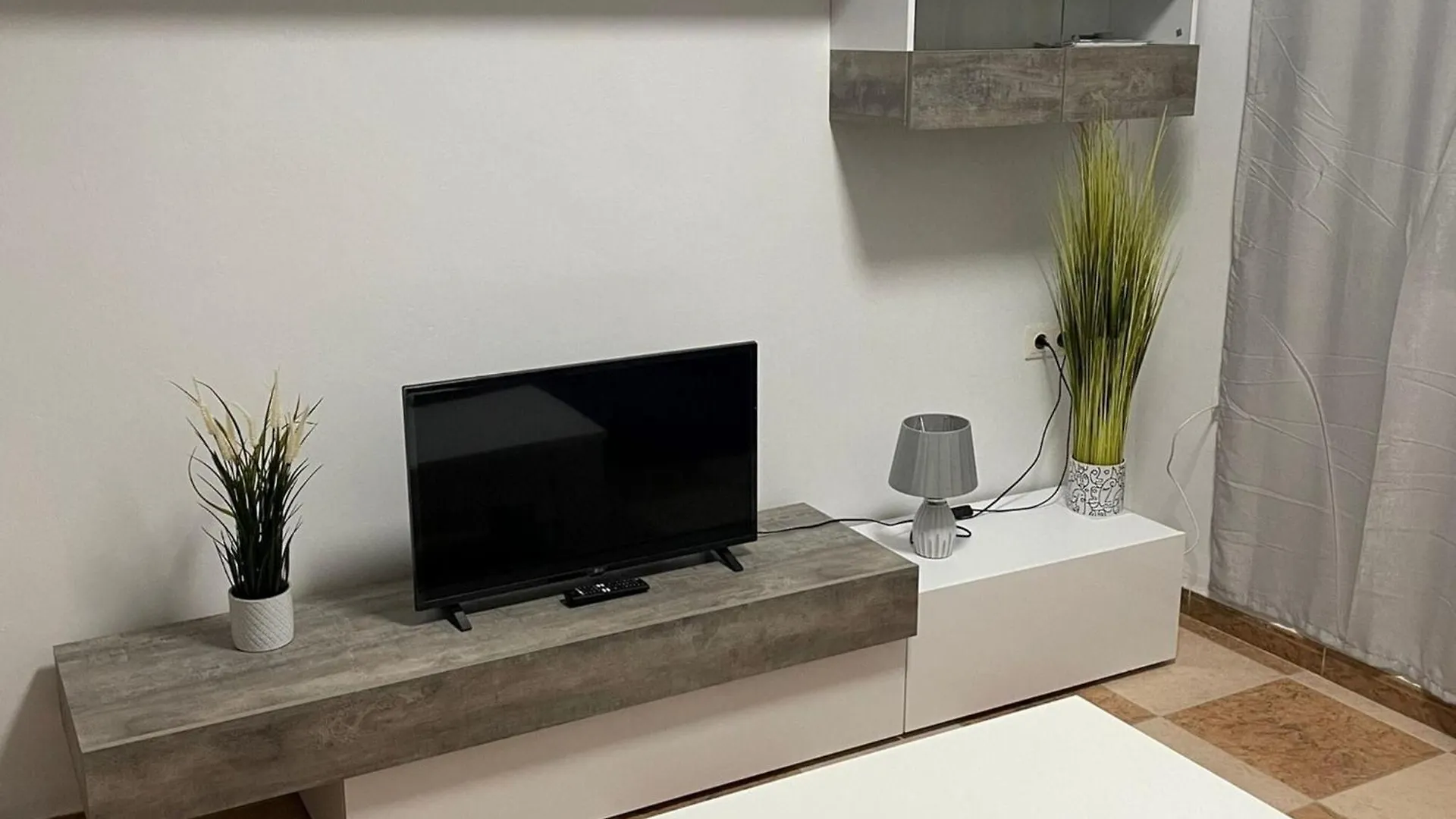 Holiday home Velbar - Apartment In Cadiz Free Wifi